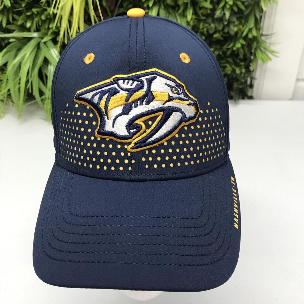 Nashville Predators Hat Cap Fitted Mens Medium Blue NHL Hockey Authentic Pro